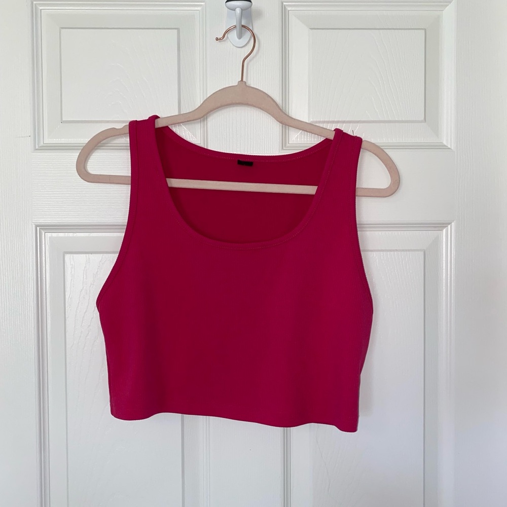 Women's Scoop Neck Cropped Tank Top